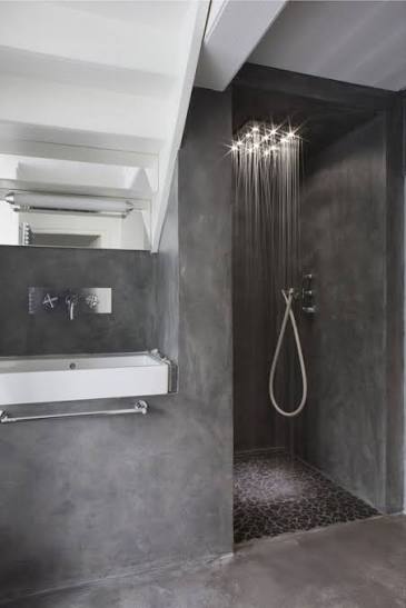 Cabine de douche moderne avec vasque et miroir