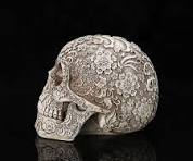 Amazon.com: CHQUAN Estatua de calavera de resina tallada ...