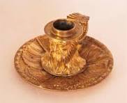 Bougeoirs à main au chinois