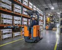 Reach Trucks vs. Forklifts: The Differences Explained ...