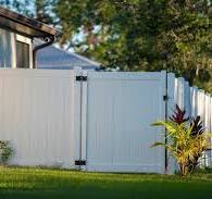 How Long Does a Vinyl Fence Last? Lifespan Explained – Cedar ...