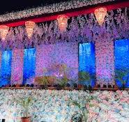 Hanging Truss stage with led and flowers #wedding #wedding ...