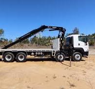FYJ 300-350 AUTO XLWB 8x4 - CRANE TRUCK
