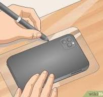 3 Simple Ways to Cut a Tempered Glass Screen Protector - wikiHow