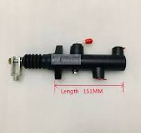 Brake Master Cylinder Set 87398198 87354681 for New Holland Backhoe Loaders  B95 B110 B115 LB75 LB90 (2 Pieces)