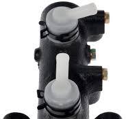 Dorman M630786 Brake Master Cylinder Compatible with Select Mitsubishi Fuso  Models: Buy Online at Best Price in UAE - Amazon.ae