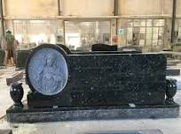 Blue Pearl Granite the Virgin Mary Statue Headstone