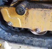 Are the rollers with a lip for the ends?