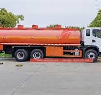 Buy FAW 25,000L fuel 3 Compartments tanker truck on sale ...