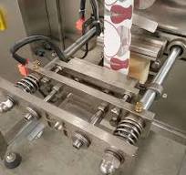 Automatic Vertical Machines Packing Irregular Shaped Sachet Gel Packaging  Machine