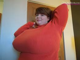 xpics.me- BBW Big tits lexxxi luxe shows off gargantuan 40l bazookas