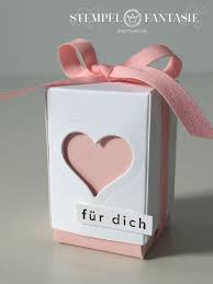 Mini Explosionsbox Fur Ostereier Geschenkbox Basteln Weihnachten Geschenke Und Diy Geschenke Basteln