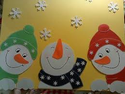 Fenstergucker Schneemanner Fensterbilder Tonkarton Fensterbilder Weihnachten Basteln Schneemanner Basteln Fenster Basteln Weihnachten