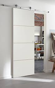 Une Porte Coulissante Au Style Nature Chic Porte Coulissante Idees De Porte Decoration