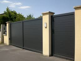Portail Alu Macon Modele 2 Vantaux Remplissage Lames Horizontales Alu Laquees Avec Portillon Portail Alu Portail Portail Maison