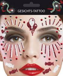 Gesichtstattoo Clown Rot Weiss Koln Karneval 2019 Fasching Rot Weiss Schminken Karneval Karneval Fasching