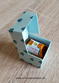 Anleitung Mini Ferrero Kusschen Schachtel Als Klappbox Annasbastelkiste Schachteln Basteln Schachtel Selber Basteln Schachtel Basteln