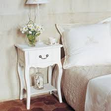 Table De Chevet Avec Tiroir En Bois De Paulownia Blanche L 44 Cm Maisons Du Monde Mobilier Maison Maison Du Monde Decoration Maison
