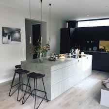 Interior Tam Tam Cathi On Instagram So Happy Uber Unsere Offene Kuche Und Den Freistehenden Kuchenblock Kuche Block Kuchen Design Offene Kuche