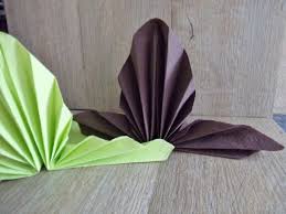 Pliage En Images Des Serviettes En Eventail Pliage Serviette Papier Pliage Serviette Serviette Papier