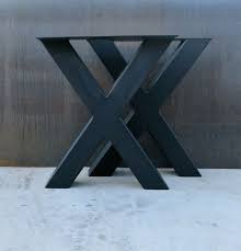 Pieds De Table En Metal De Forme Industrielle X 4 X 4 Etsy Metal Table Legs Metal Table Table Legs