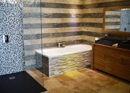 Box Imitation Bois Pier Bianco Forest 15x60 Baignoire Encastrement Avec Parement Mural Pierre M Salle De Bain Travertin Salle De Bain Salle De Bains Sol Gris
