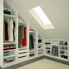 Ikea Walk In Wardrobe Sloped Roof Google Search Dressing Mansarde Amenagement Dressing Dressing Sous Combles