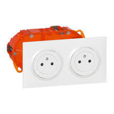 Interrupteurs Et Prises Electriques Dooxie Espace Grand Public Legrand Prise Interrupteur Prise De Courant Prise Electrique