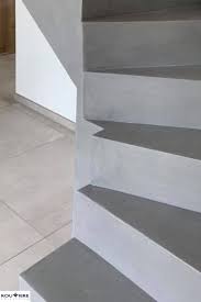 Escalier Tournant En Beton Cire Habiller Escalier Beton Escalier Beton Habiller Escalier