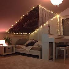 Dachschrage Mit Mandala Wandteppich Indischesschlafzimmer Wandtuch Zimmer Mit Dachschrage Einrichten Wohnung Schlafzimmer Dekoration Asthetisches Schlafzimmer