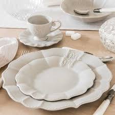 Assiette Plate En Faience Grise Bourgeoisie Assiettes Plates Vaisselle Blanche Assiette