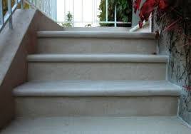 Marche Et Contremarche En Pierre Reconstituee Pour Habillage Escalier En Beton Habillage Escalier Habillage Escalier Beton Contremarche Escalier