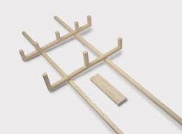 Diy Realiser Un Porte Manteau 4 En 1 Avec Des Tasseaux Leroy Merlin Tasseau Porte Manteaux Diy