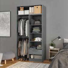 Image Par Jennifer Adams Sur Interior Designe En 2020 Dressing Blanc Meubles De Rangement Rangement Modulable