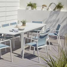 Pour Decorer Son Espace Exterieur Autant Que Son Espace Interieur On Mise Sur L Ambiance Vegetale En En 2020 Salon De Jardin Castorama Table De Jardin Fauteuil Jardin