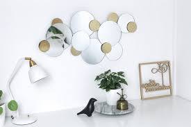 Diy Realiser Un Miroir Mural Grace Au Ikea Hack La Delicate Parenthese Diy Deco Et Inspiration Deco Diy Deco Diy Miroir Diy