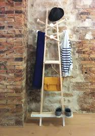 Make It Porte Manteau Realise En Partenariat Avec Leroy Merlin Pour L Appartement Ephemere De Leroy Merlin Chezmo Porte Manteaux Porte Manteau Diy Diy Ikea