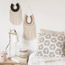 Les Meilleures Idees De Decoration Murale Chez Maisons Du Monde Deco Murale Deco Chambre Parentale Noir Parement Mural