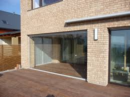 Glasfaltturen Rahmenlos Terrassen Grosse Offnungen Mit Glas Verbauen Terrassenverglasung Glasschiebetur Windschutz Terrasse