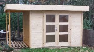 Faire Soi Meme Abri De Jardin Monte Sur Plots Montage De L Abri De Jardin En 2020 Cabanon De Jardin Abri De Jardin Jardins En Bois