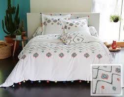 Linge De Lit Percale Brodee Motif Ethnique Et Pompons Housse De Couette Linge De Lit Couette