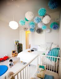 Kinderzimmer Dekorieren Ideen Decke Pompoms Turkis Blau Weiss Kinder Zimmer Kinderzimmer Kinderzimmer Ideen