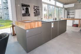 D9544f0221dd6171c9a30befe3d2dd00 Jpg 646 431 Pixel Musterkuchen Kuche Ausstellungskuchen