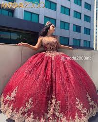 Moda 2000 On Instagram Fave Dress That Our Queen Frida Has Modeled Comme Pretty Quinceanera Dresses Quince Dresses Burgundy Burgundy Quinceanera Dresses