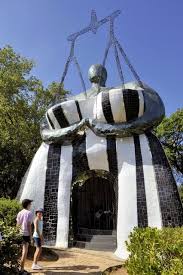 Le Jardin Des Tarots De Niki De Saint Phalle Tarot Mode Kultur