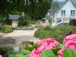 Le Jardin De Saint Jean Entree Du Jardin Jardins Hortensia