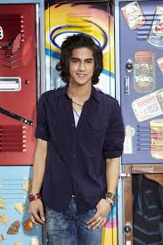 Avan Jogia I Love Him So Much He S So Attractive First Victorious Now Twisted Beck Oliver Avan Jogia Tori And Beck