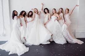 Did You Know The Average Cost Of A Wedding Is 33 000 Source Theknot This Isn T Even Inclu With Images Dream Wedding Dresses Wedding Dresses Gorgeous Wedding Dress