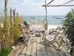 Garden Furniture Made From Driftwood France Paysagiste Bordeaux Jardins En Bois Arcachon