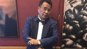 Reaksi Kocak Hotman Paris Wajahnya Terpampang Di Belakang Truk Sandingkan Dengan Foto Polwan Cantik Tribun Pontianak